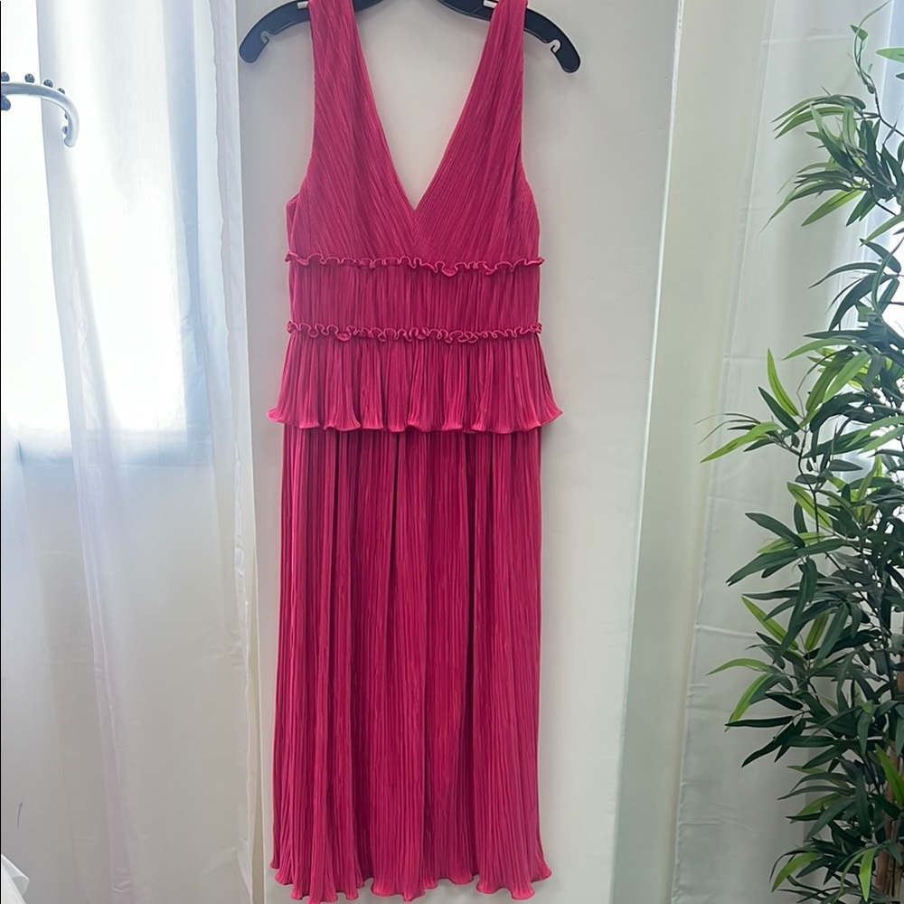 BCBGMaxAzria Pink Sleeveless V-Neck Midi Dress sample